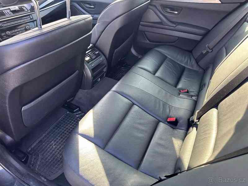 BMW Řada 5 3,0   530xd F11 - foto 9