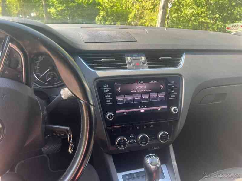 Škoda Octavia 1,6 - foto 3