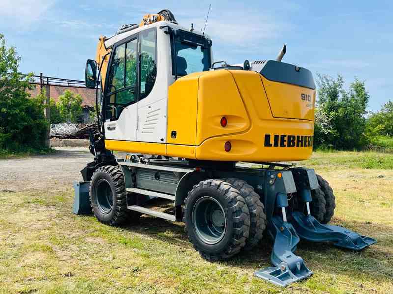Kolové rypadlo Liebherr A910 Compact (Možnost leasingu) - foto 3