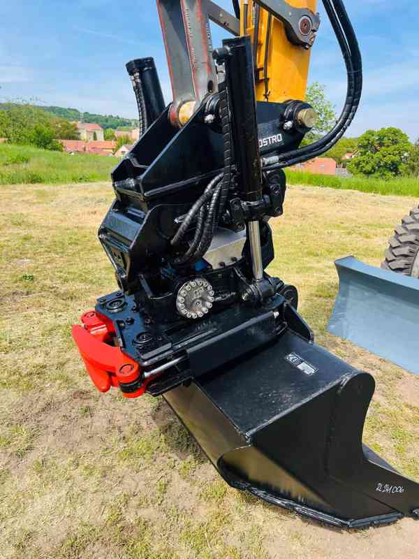 Kolové rypadlo Liebherr A910 Compact (Možnost leasingu) - foto 8