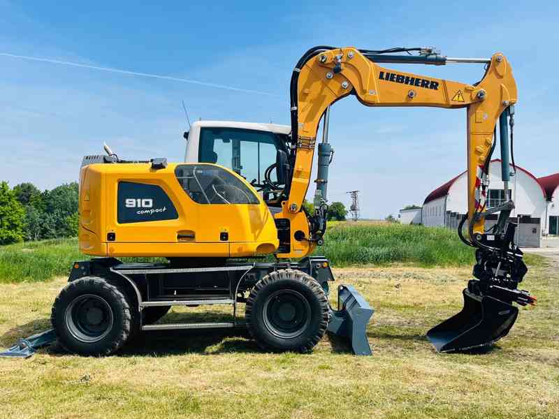 Kolové rypadlo Liebherr A910 Compact (Možnost leasingu) - foto 5