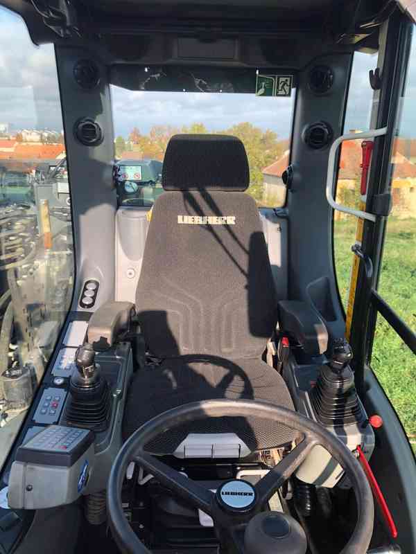 Kolové rypadlo Liebherr A910 Compact (Možnost leasingu) - foto 7