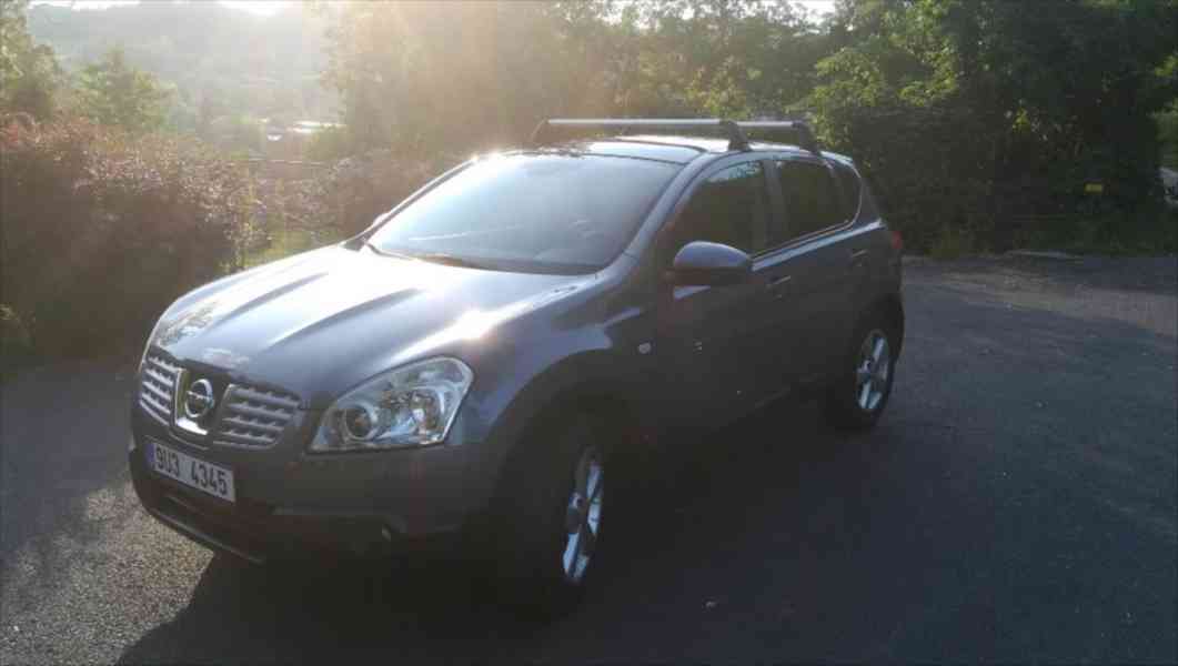 Nissan Qashqai 2,0   104 kW automat s 4x4 - foto 20