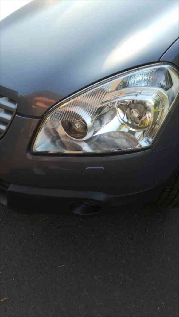 Nissan Qashqai 2,0   104 kW automat s 4x4 - foto 15