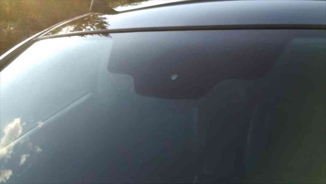 Nissan Qashqai 2,0   104 kW automat s 4x4 - foto 19