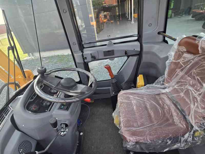 Kolový nakladač JBG WL20 4×4, 45 kW, 1 800 kg - foto 6