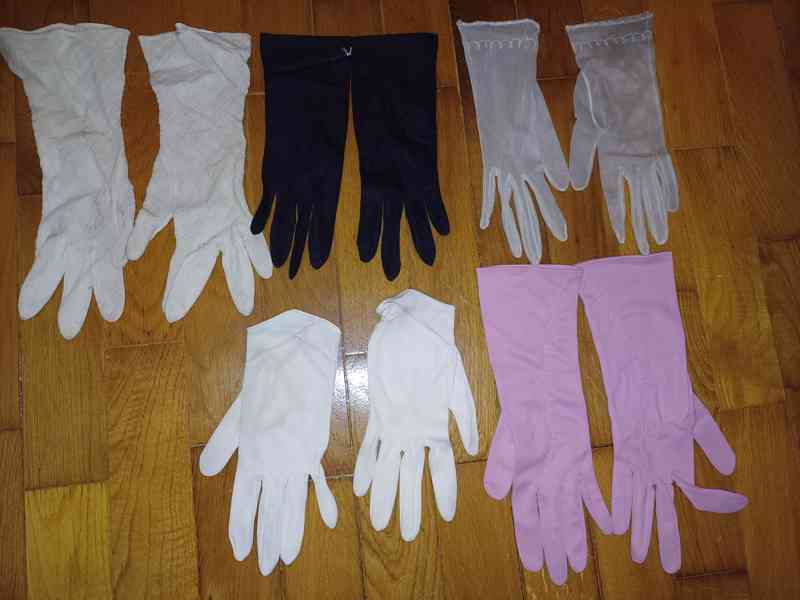 Retro látkové dámské rukavice do společnosti na plesy