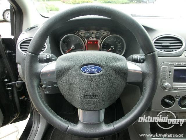 Ford Focus 1.6, benzín, r.v. 2009 - foto 12