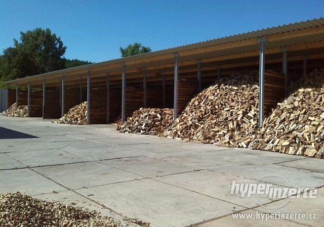 Štípané dříví - palivové dřevo sypané SMRK - foto 1