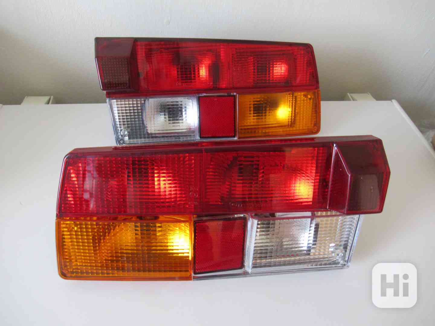 Škoda 105/120-nová zadní světla. - foto 1