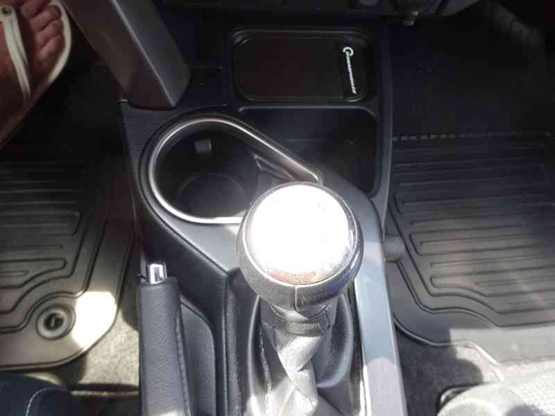 Toyota Rav4 2.0D4D r.v.2016/12 2.Maj.serv.kníž.ČR - foto 10