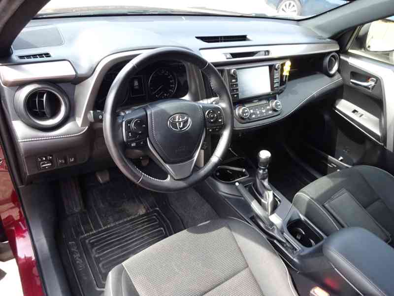 Toyota Rav4 2.0D4D r.v.2016/12 2.Maj.serv.kníž.ČR - foto 5