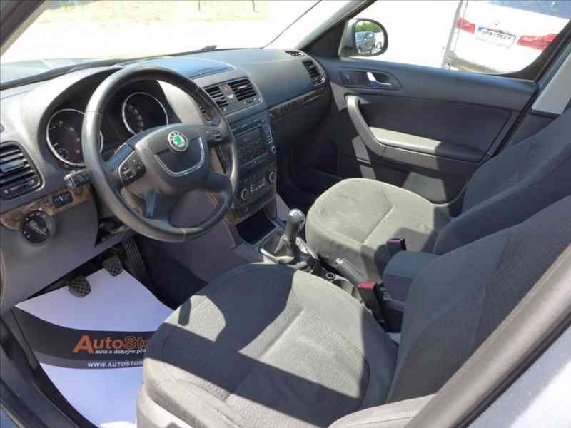 Škoda Yeti 1,2 TSi XENONY,AUT.KLIMA,PDC - foto 5