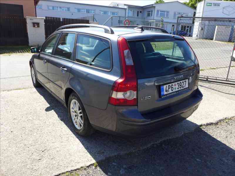 Volvo V50 1,6 D BEZ KOROZE - foto 4