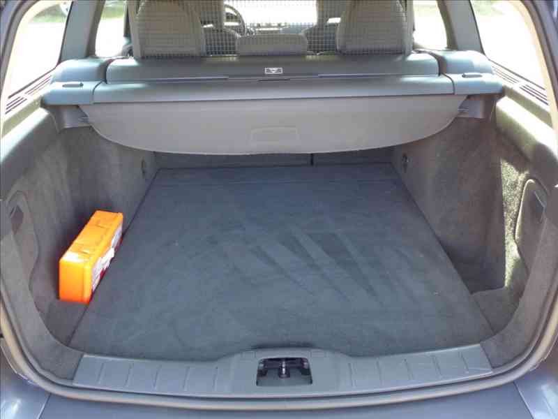 Volvo V50 1,6 D BEZ KOROZE - foto 8