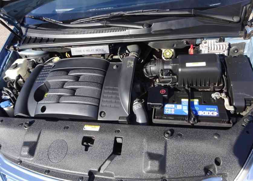 Kia Carnival 2.9 CRDI r.v.2010 (136 kw) 1.Majitel - foto 19