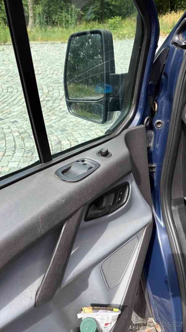 Ford Transit Custom 2,2   TDCi, 74kW, model 2014 - foto 15