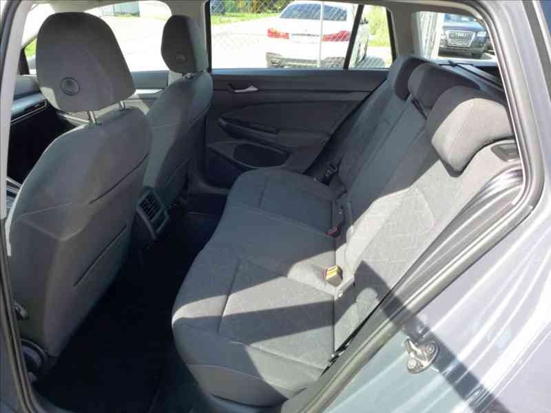 Volkswagen Golf 2,0 TDI VIRTUAL,LED,DPH,1.MAJ - foto 6