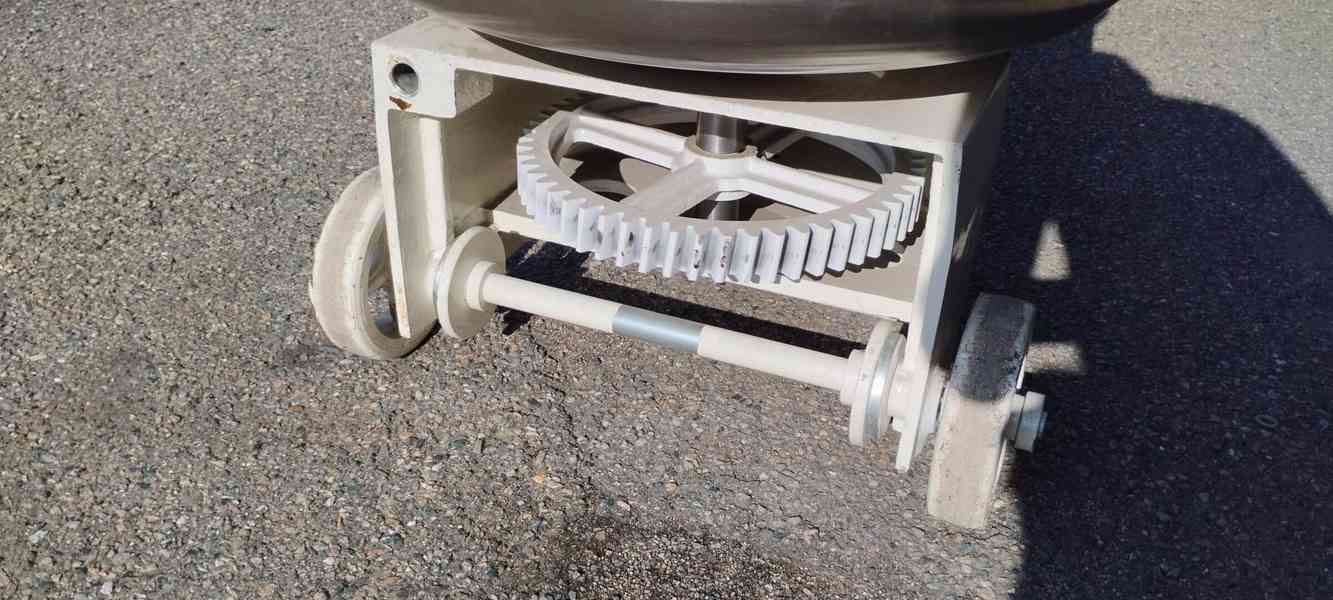   Nádoba na míchání nebo výrobu piva atd. - foto 3