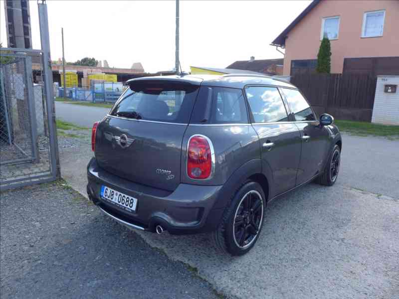 Mini Countryman 2,0 SD 4X4 VÝHŘEV PLNÝ SERVIS - foto 3