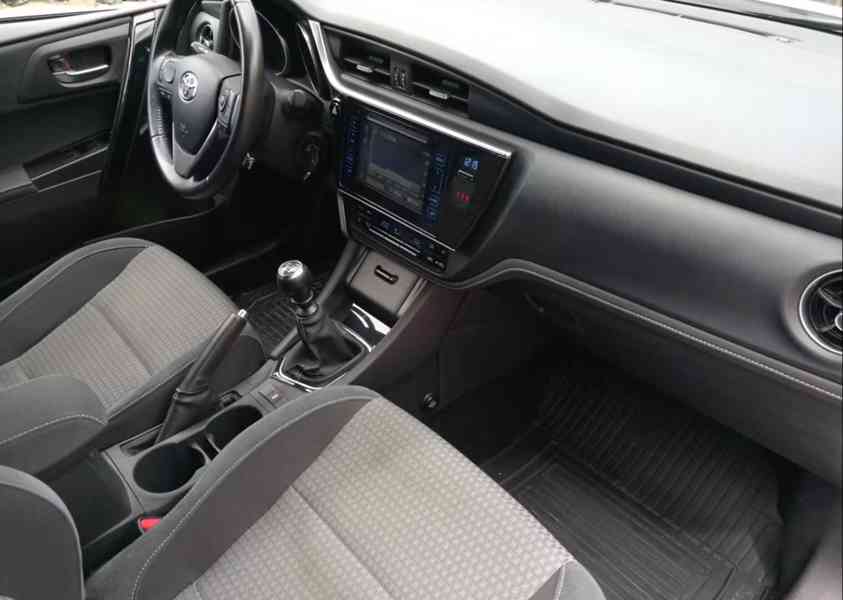 Toyota Auris 1,6 Valvematic Selection - foto 8