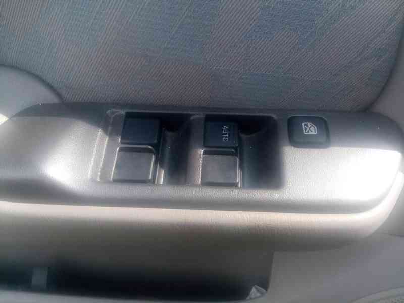 Prodám Nissan Almera 1.8 - foto 10