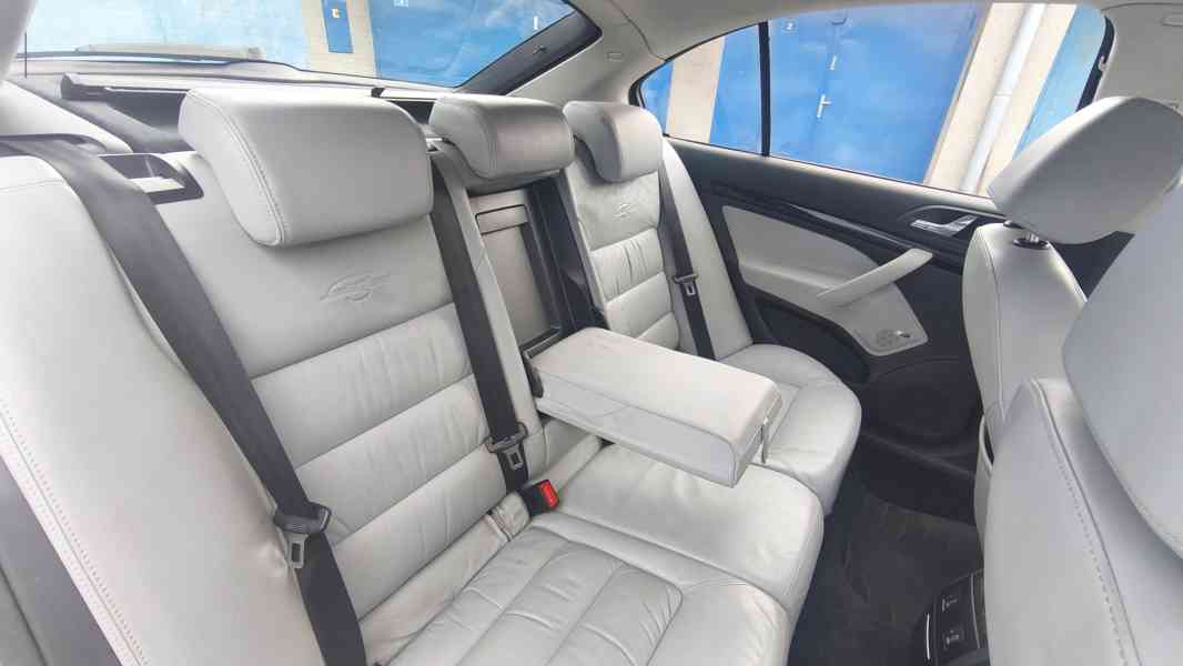 Škoda Octavia 2,L&K,garáž,BEZ KOROZE,manuál,nové STK,TOP - foto 17