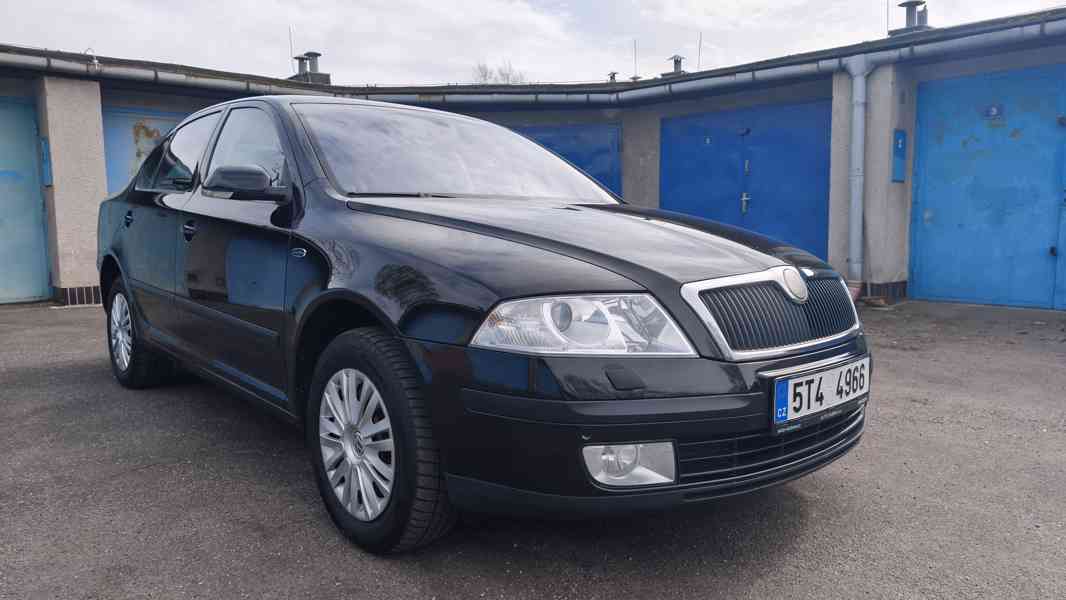 Škoda Octavia 2,L&K,garáž,BEZ KOROZE,manuál,nové STK,TOP - foto 3