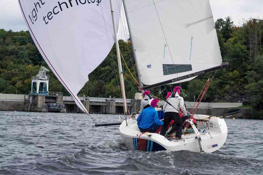 Plachetnice Majestic 24, carbon, genaker - foto 3
