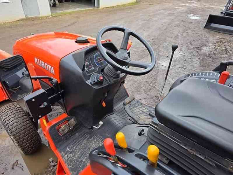 Traktor Kubota B3150 - foto 8