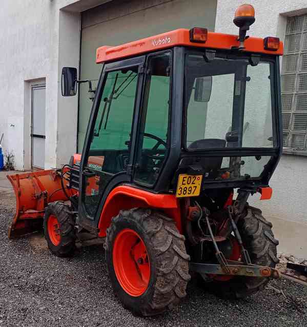 Kubota B2410 zimní údržba - foto 4