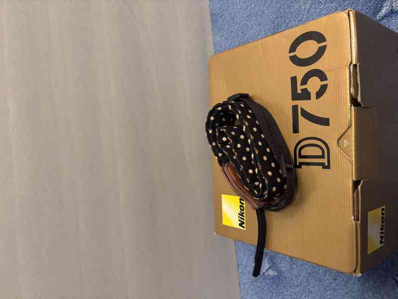 Nikon D750 + Sigma 24-70 mm + Tamron AF 28-300 mm + grip - foto 8