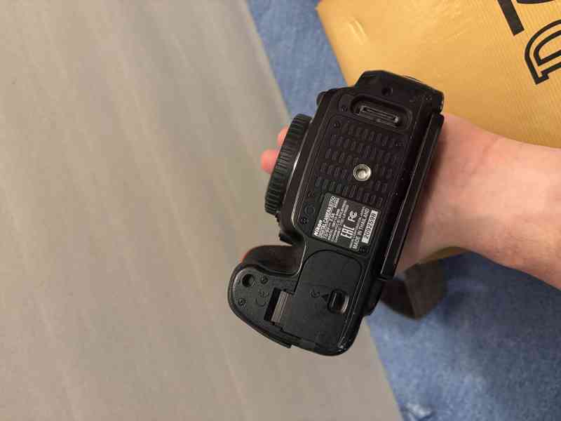 Nikon D750 + Sigma 24-70 mm + Tamron AF 28-300 mm + grip - foto 6