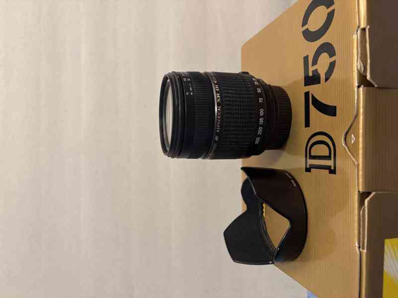 Nikon D750 + Sigma 24-70 mm + Tamron AF 28-300 mm + grip - foto 15
