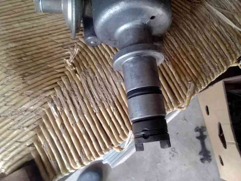 Originální rozdělovač Škoda 105, 120. - foto 5