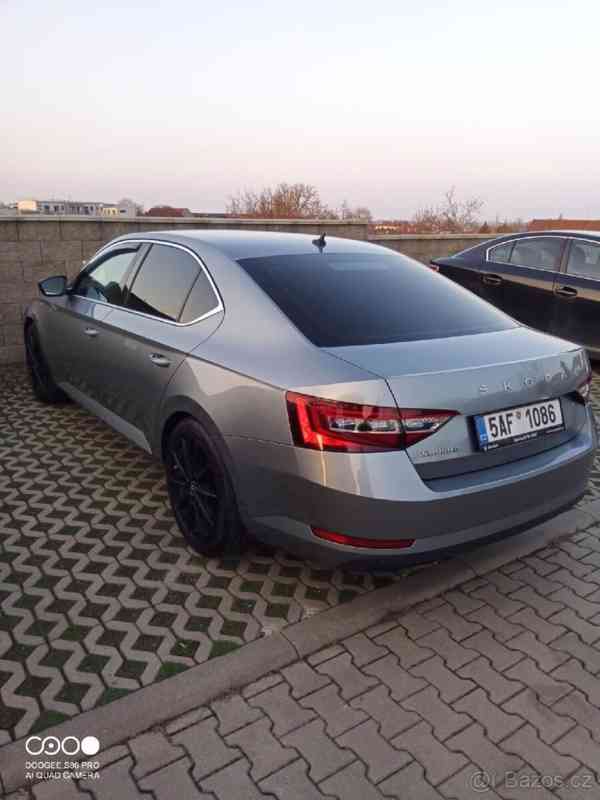 Škoda Superb 2,0   AUTO - foto 2