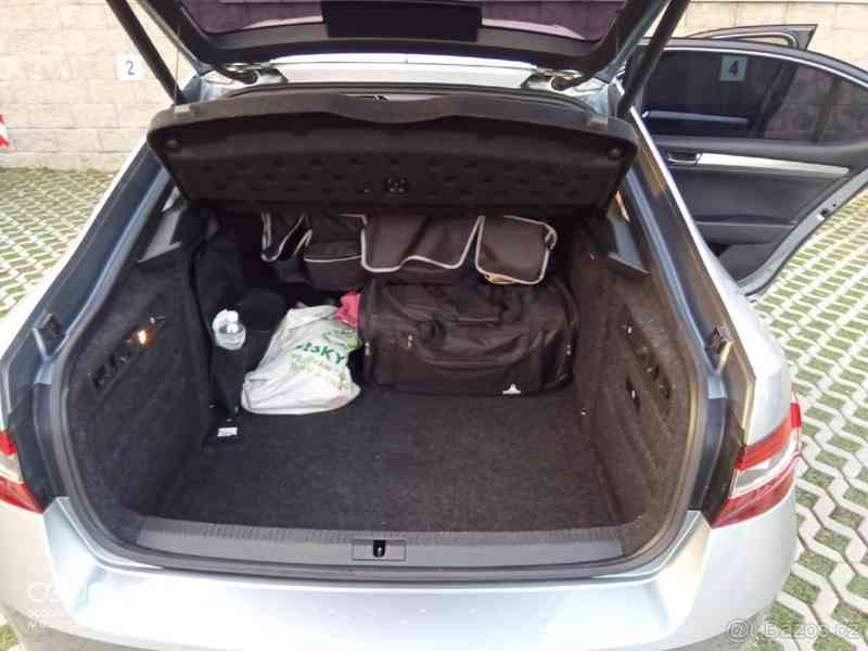 Škoda Superb 2,0   AUTO - foto 8