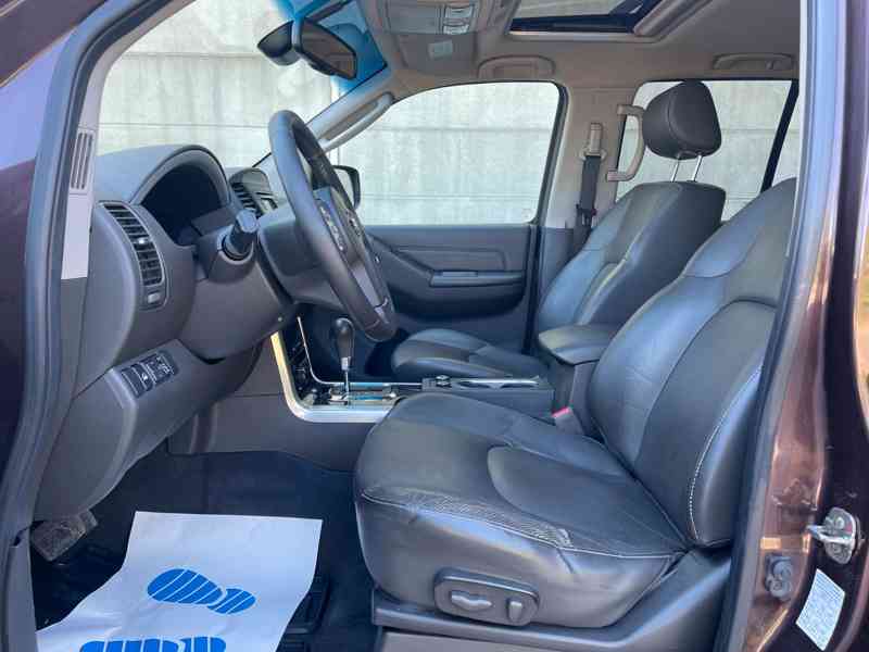 Nissan Pathfinder 3.0 dCi LE 170kw - foto 5