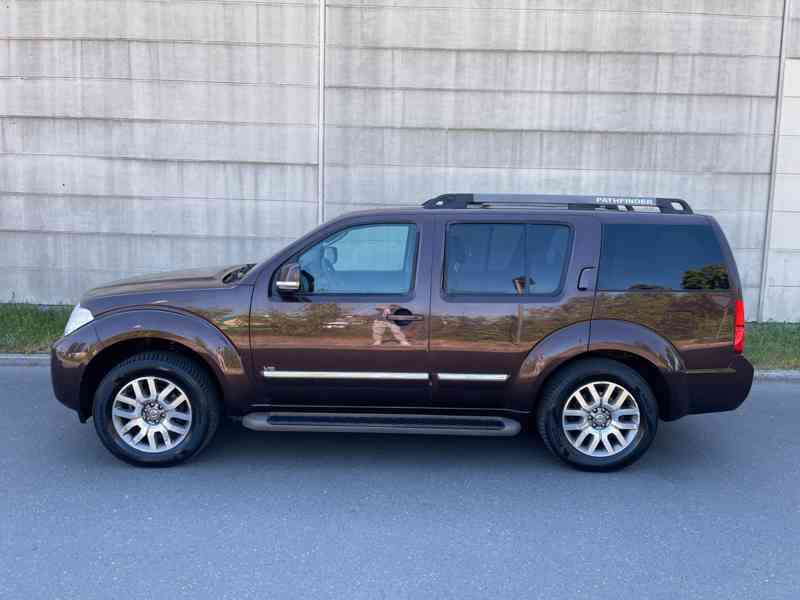 Nissan Pathfinder 3.0 dCi LE 170kw - foto 10