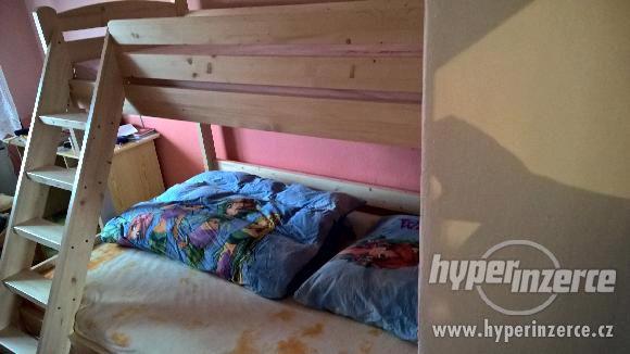 Dřevěná patrová postel(Palanda)-NOVÁ. - foto 1