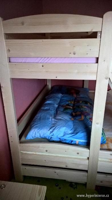 Dřevěná patrová postel(Palanda)-NOVÁ. - foto 3