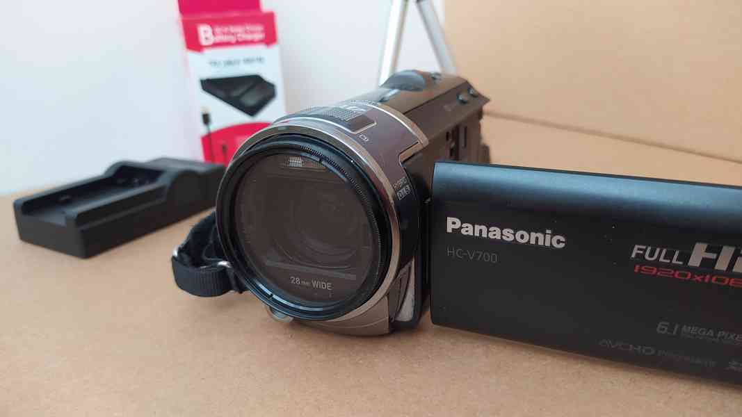 Panasonic HC-V700 - foto 9