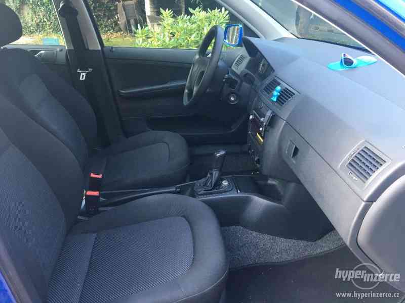 Škoda Fabia combi 1,4 16V - foto 7