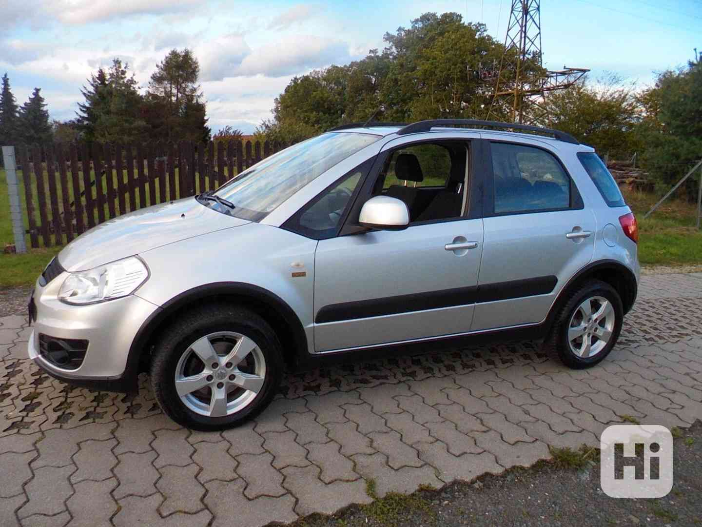 Suzuki SX4 Classic 1.6i 4x4 Club benzín 88kw - foto 1