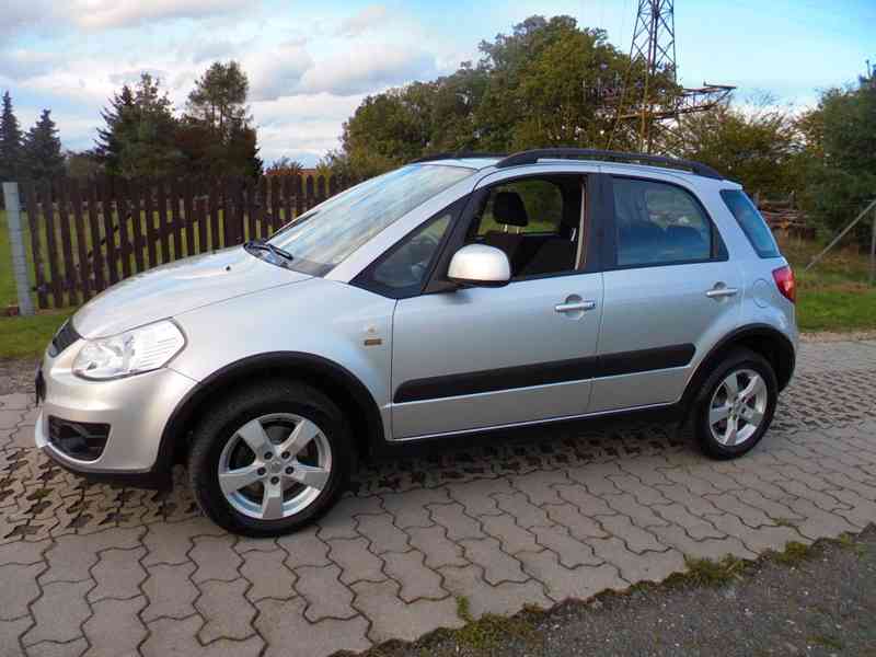 Suzuki SX4 Classic 1.6i 4x4 Club benzín 88kw - foto 1