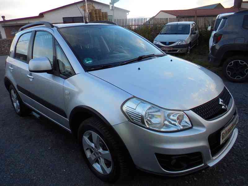 Suzuki SX4 Classic 1.6i 4x4 Club benzín 88kw - foto 8