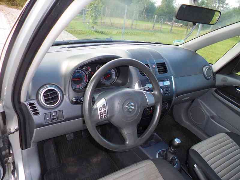 Suzuki SX4 Classic 1.6i 4x4 Club benzín 88kw - foto 6