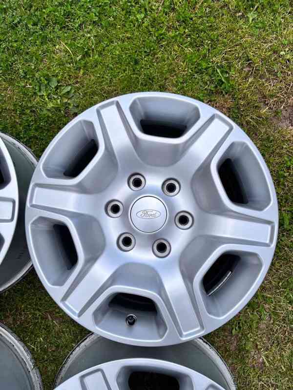 6x139,7 R17 originál alu disky Ford Ranger 2018 + senzory - foto 4