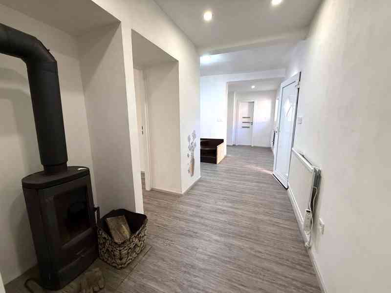 PRODEJ ROZSÁHLÉHO RD 4+KK V OBCI VÁŽANY U VYŠKOVA - foto 9