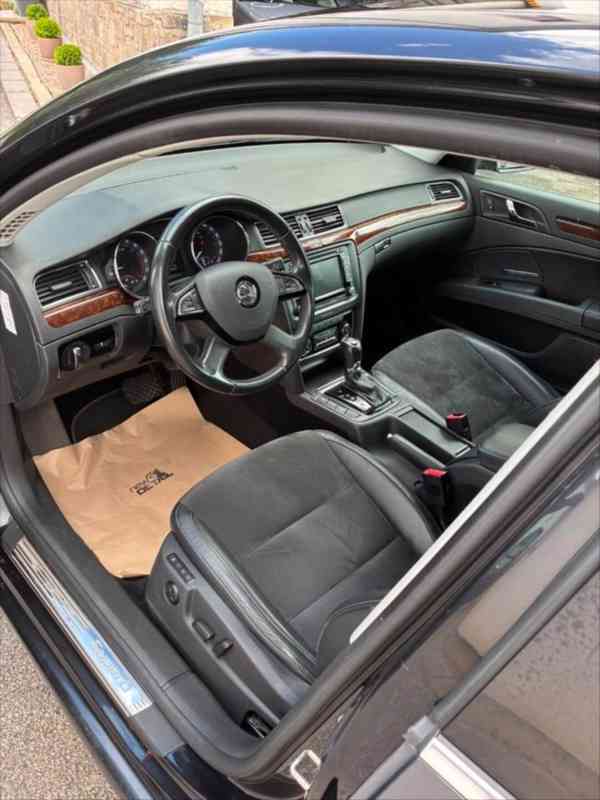 Škoda Superb 2,0   TDI 125 kW 4x4 DSG Elegance - foto 11